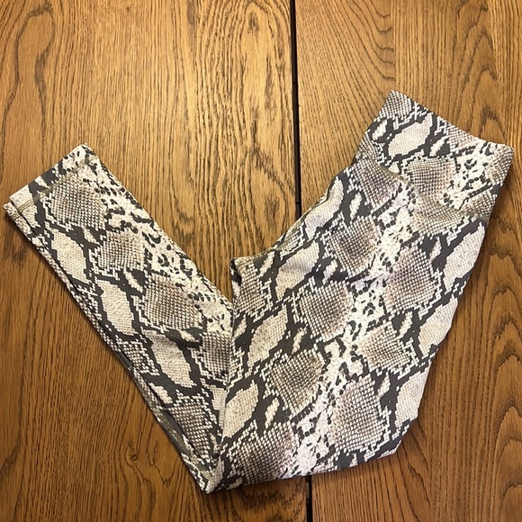 TNA snake print leggings - Picture 3 of 5